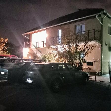 Rm Castell Apartments Novi Sad Exterior foto